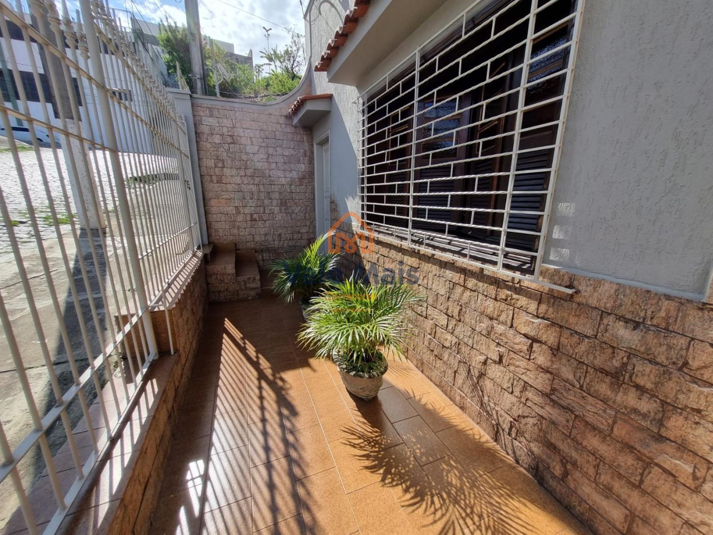 Casa, 4 quartos, 167 m² - Foto 2