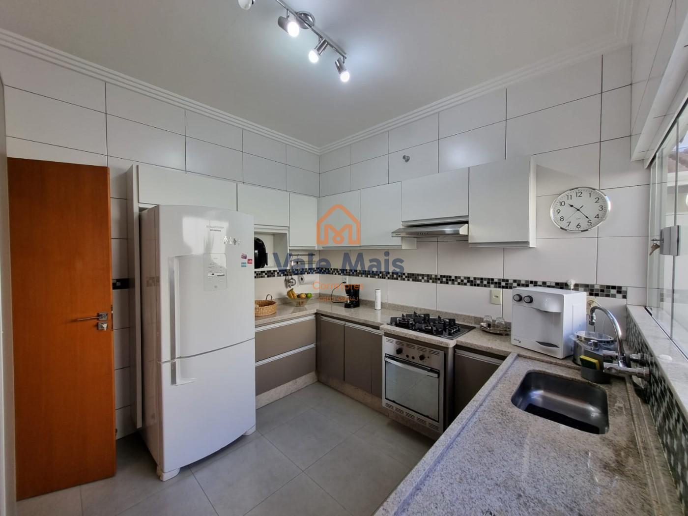 Casa, 3 quartos, 197 m² - Foto 15