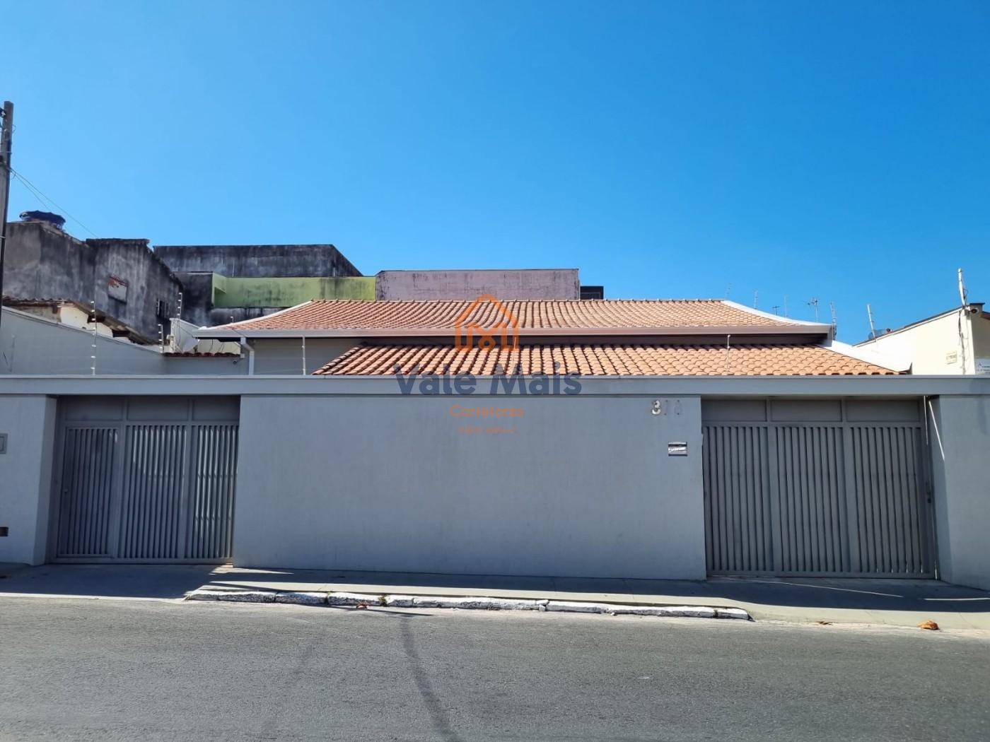 Casa, 3 quartos, 197 m² - Foto 1